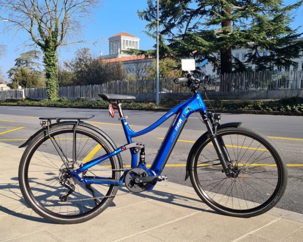 Cresta eGiro NEO+  45 km/h 47 cm Bleu Saphir Brillant